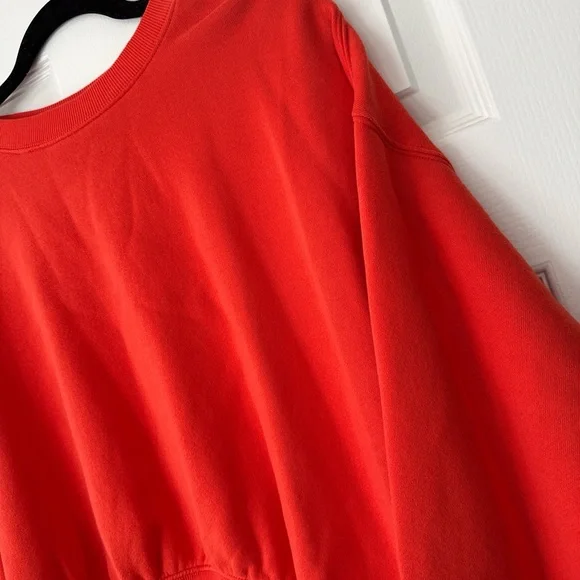 Red Cropped Oversized Sweatshirt - Picture 2 of 4